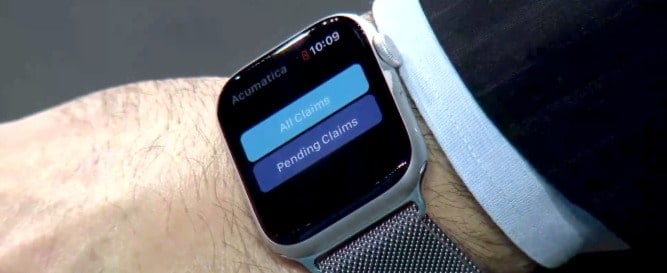 Add notes and view your dashboard through the Acumatica app on your Apple watch.